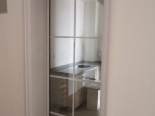 成品门及墙纸铺贴