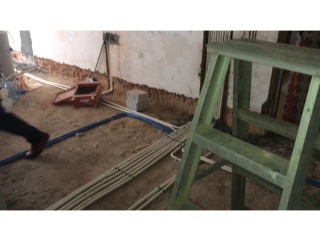 强、弱电路穿线施作