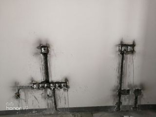 水、电管开槽施作