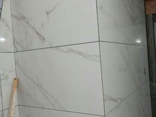 厨房、卫生间墙砖施作