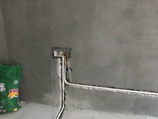 强、弱电路穿线施作
