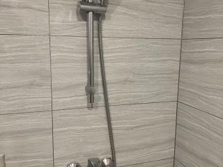 水、电管开槽施作