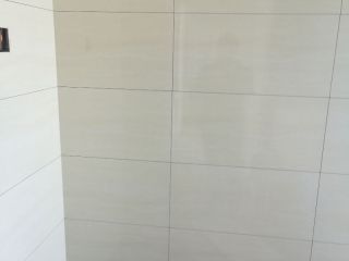 厨房、卫生间墙砖施作
