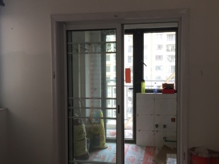 成品门及墙纸铺贴