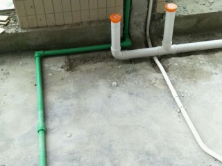 强、弱电布管穿线