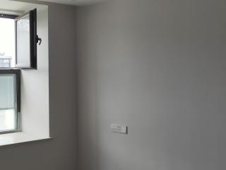 厨房、卫生间墙砖施作