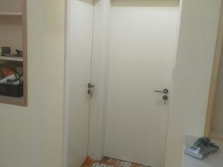 成品门及墙纸铺贴