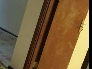 套装门、踢脚线安装