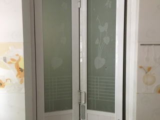 成品门及墙纸铺贴