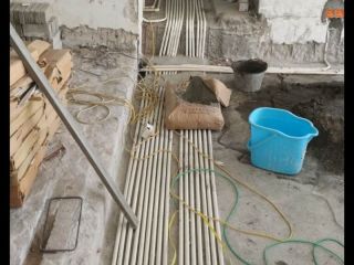 地砖铺贴及地面找平施作