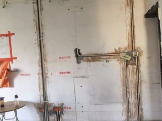 水、电管开槽施作