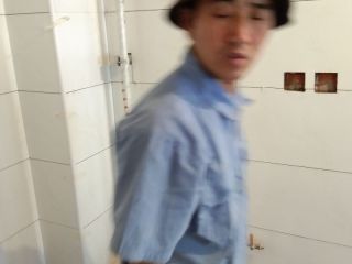 厨房、卫生间墙砖施作