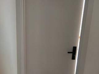 成品门及墙纸铺贴