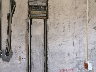 强、弱电路穿线施作