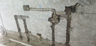 水、电管开槽施作