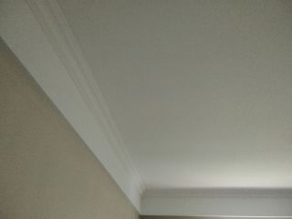 墙、顶面乳胶漆及墙纸铺贴