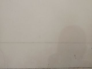现场背景墙及隔墙施作