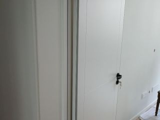 成品门及墙纸铺贴