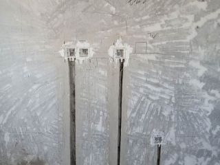 水、电管开槽施作
