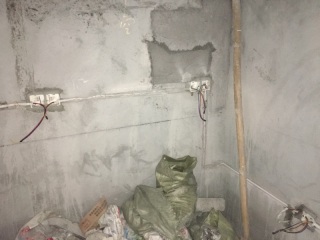 水、电管开槽施工