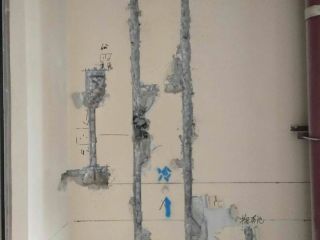 水、电管开槽施作