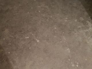地砖铺贴及地面找平施作