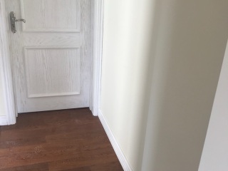 套装门、踢脚线安装
