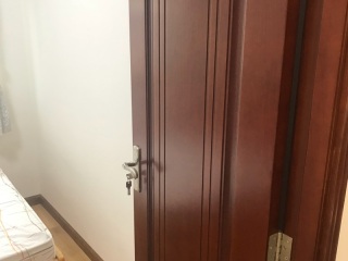 成品门及墙纸铺贴