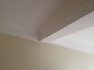 墙、顶面乳胶漆及墙纸铺贴