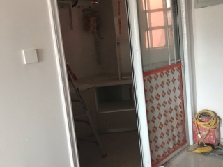 成品门及墙纸铺贴