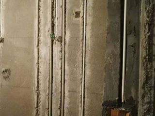 水、电管开槽施作