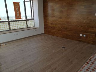 木地板铺设