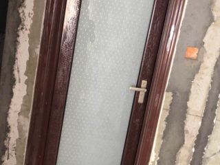 成品门及墙纸铺贴