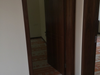 成品门及墙纸铺贴