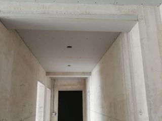 石膏板吊顶施作