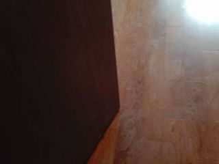 套装门、踢脚线安装