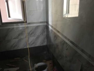 地砖铺贴及地面找平施作