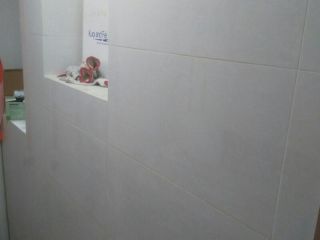 厨房、卫生间墙砖施作