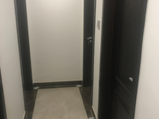 成品门及墙纸铺贴