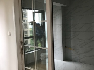 成品门及墙纸铺贴
