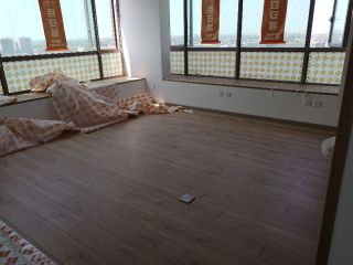 木地板铺设