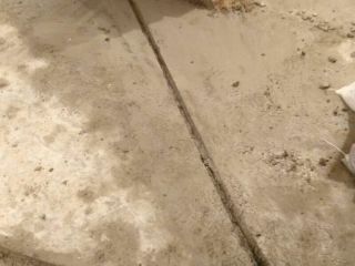水、电管开槽施作