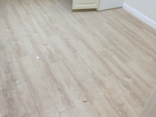 木地板铺设