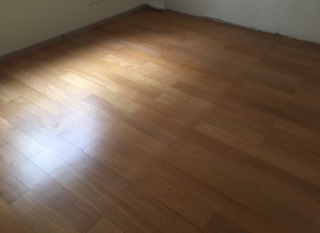 实木复合地板铺设