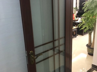 成品门及墙纸铺贴