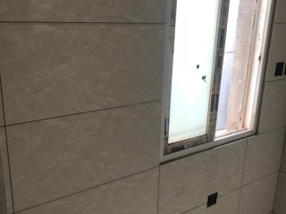 厨房、卫生间墙砖施作