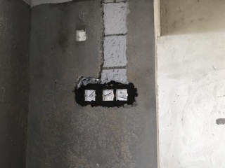 水、电管开槽施作