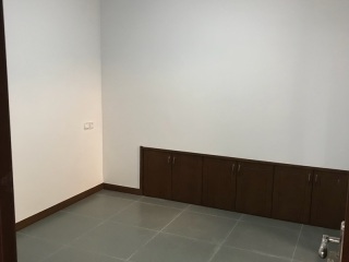 成品门及墙纸铺贴
