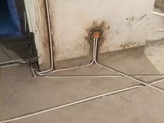 强、弱电布管穿线