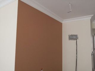 墙、顶面乳胶漆及墙纸铺贴